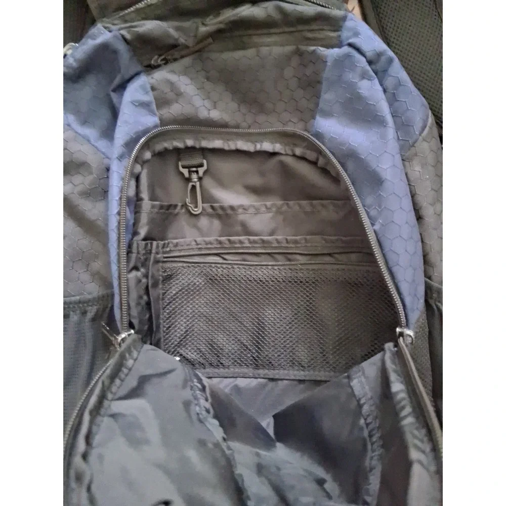 Under Armour Backpack Honeycomb Black/Blue #104409 Padded Back Adjustable Straps